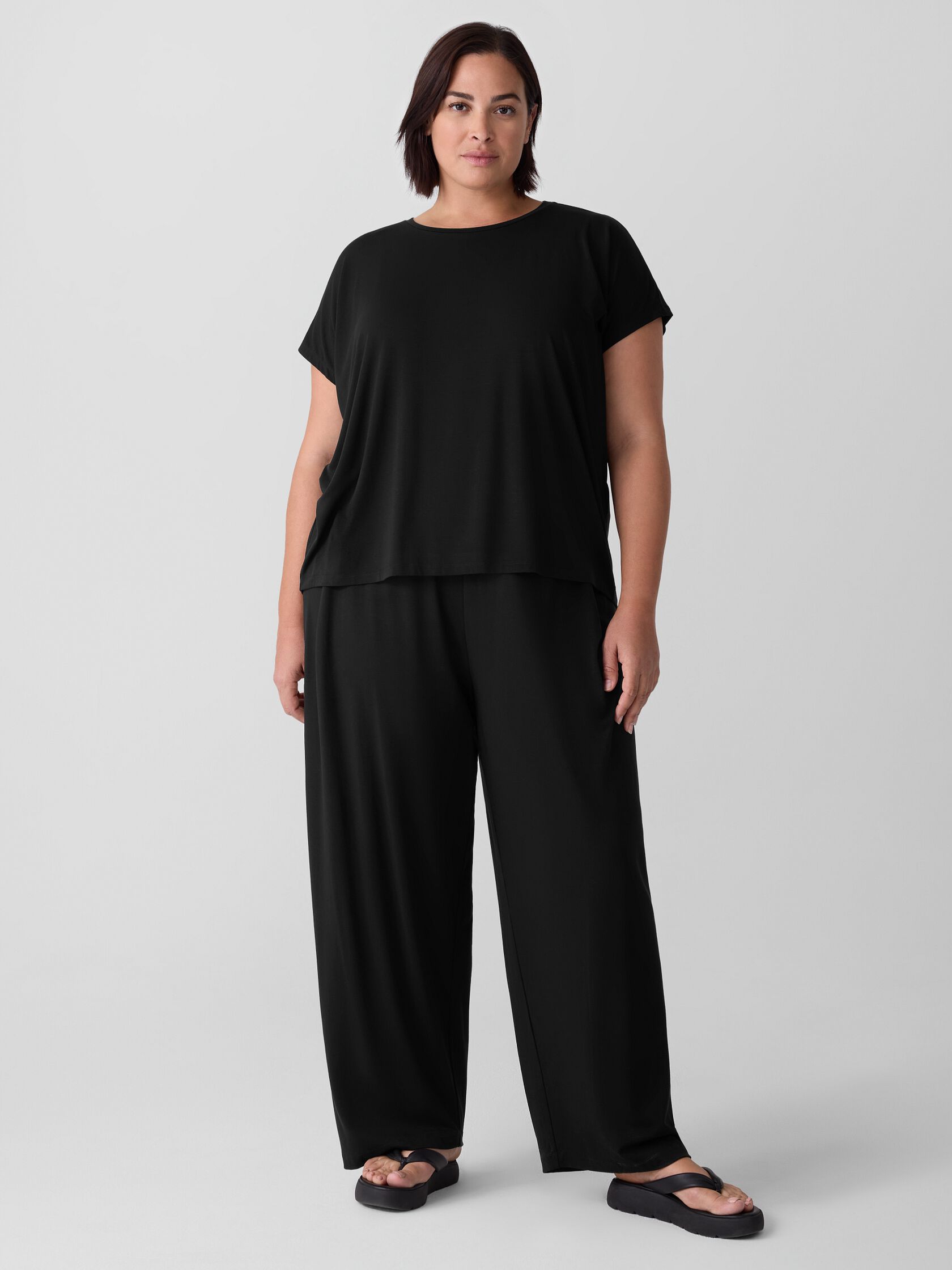 Stretch Jersey Knit Pleated Straight Pant