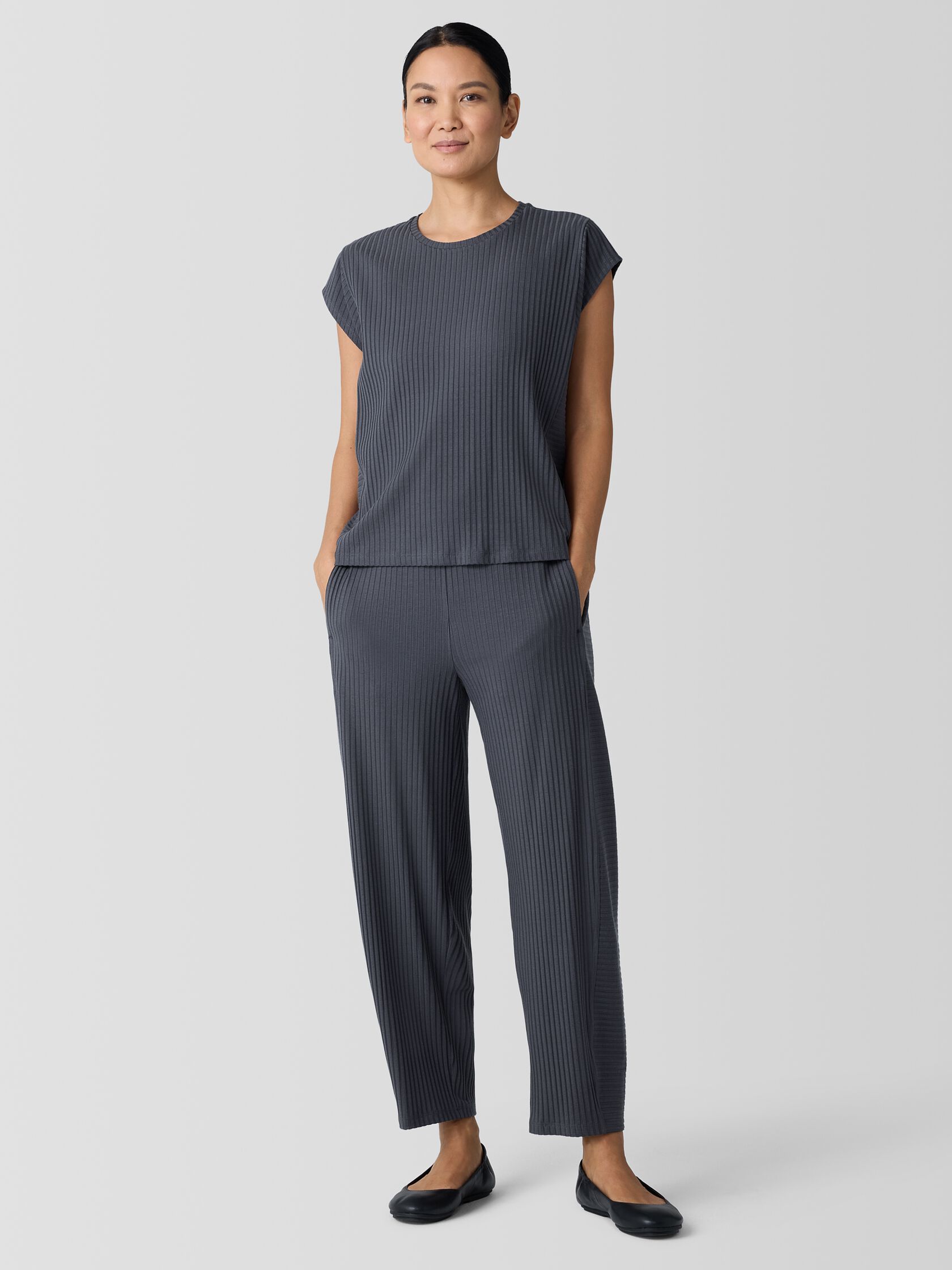 Textured Stretch Rib Round Neck Top